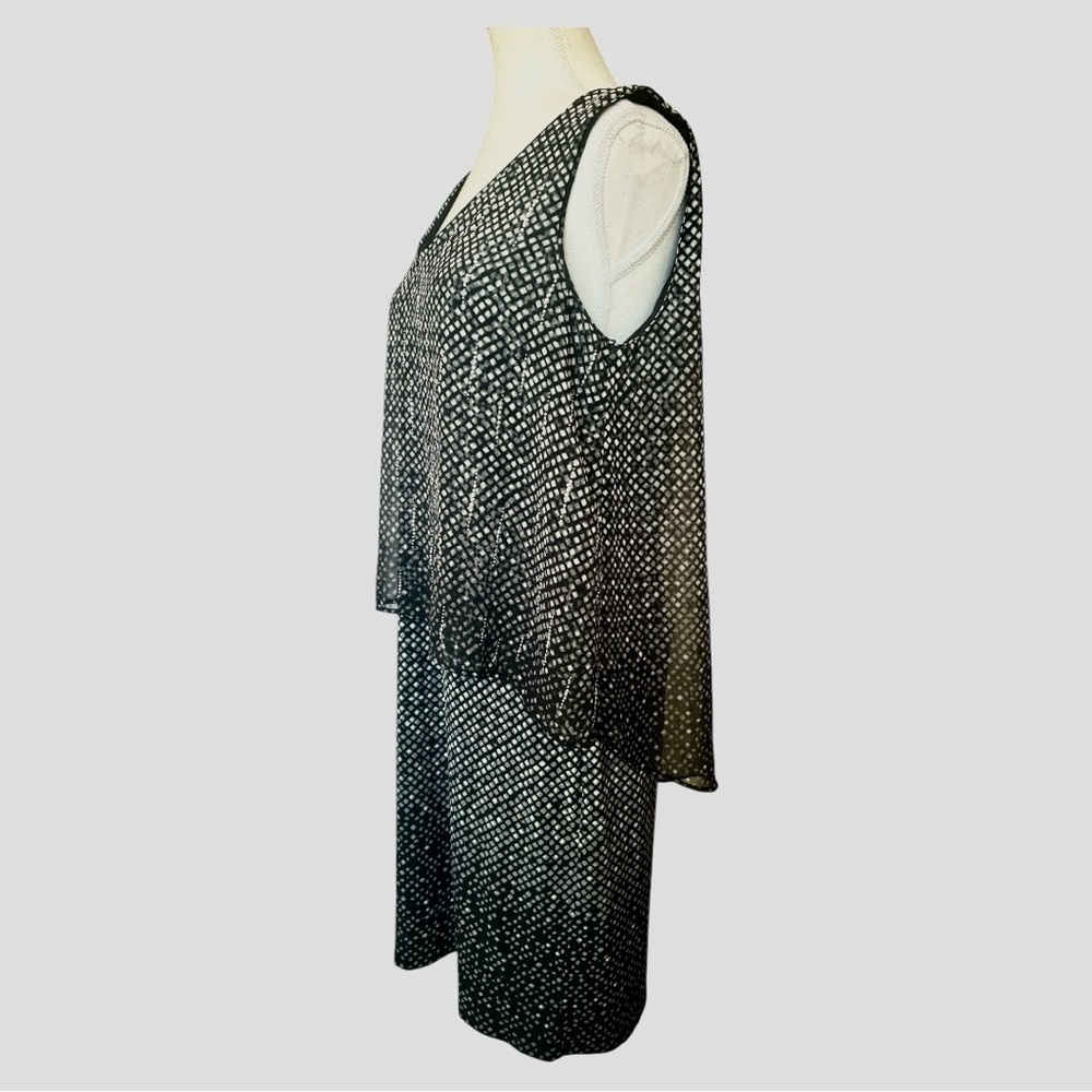 White House Black Market Chiffon Cape Dress Size Medium - Picture 5 of 14